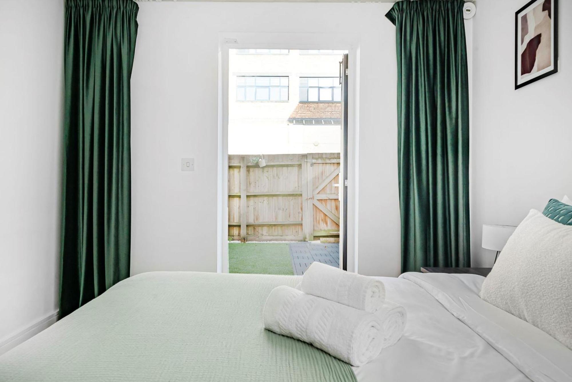 King'S Cross - 2Br With Terrace - Cityapartmentstay London Exterior photo