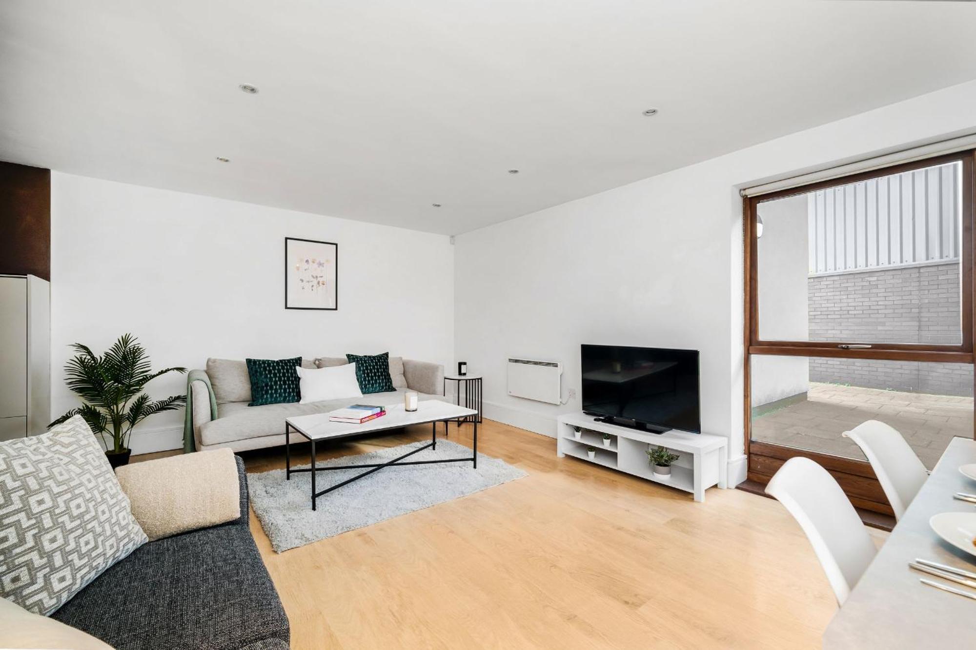 King'S Cross - 2Br With Terrace - Cityapartmentstay London Exterior photo