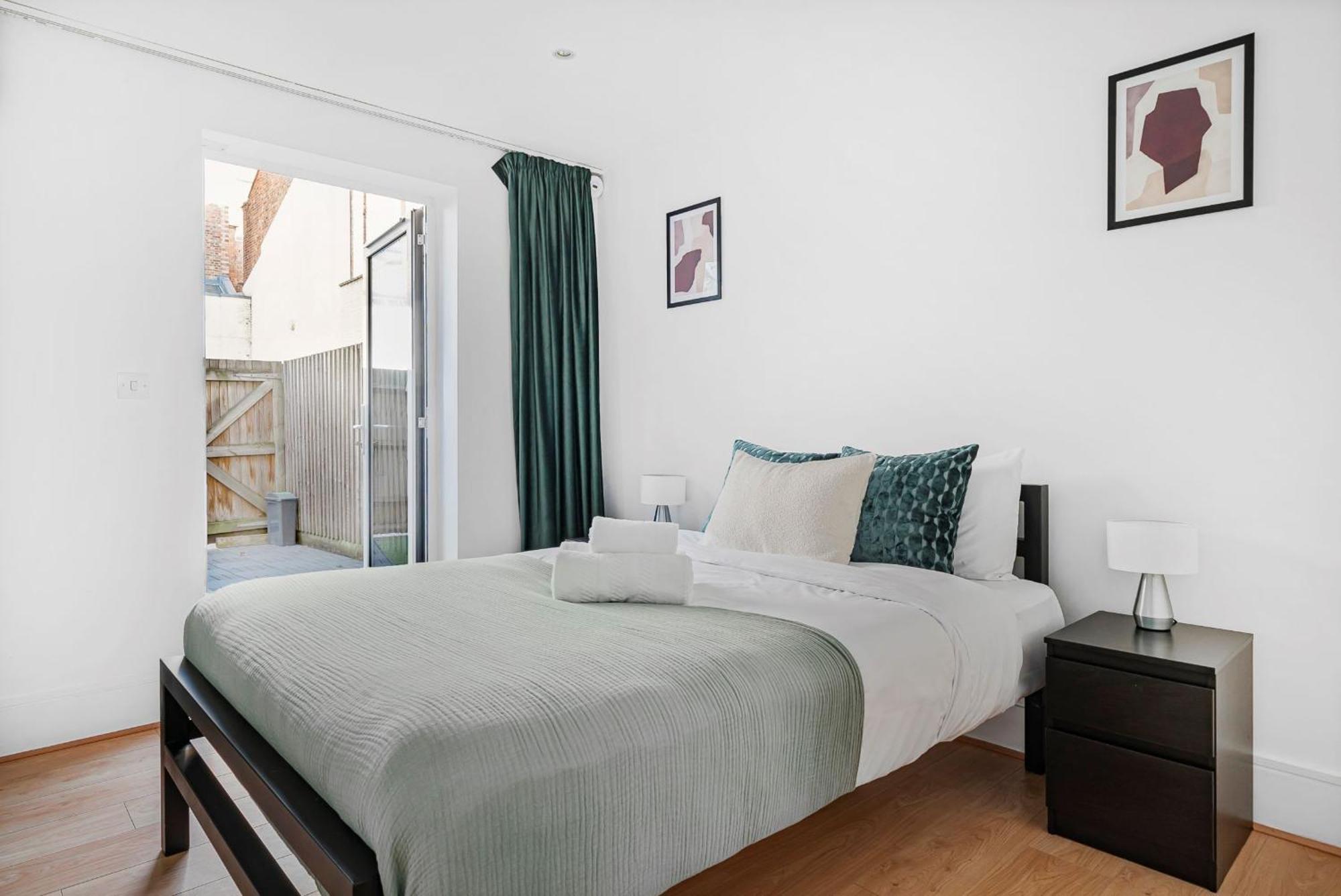 King'S Cross - 2Br With Terrace - Cityapartmentstay London Exterior photo