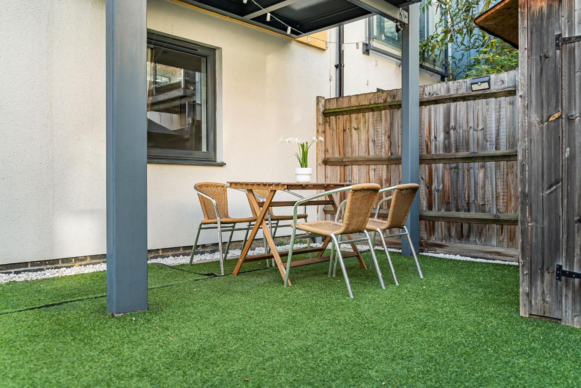 King'S Cross - 2Br With Terrace - Cityapartmentstay London Exterior photo